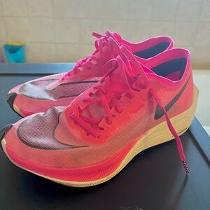 Nike vaporfly NEXT neon pink shoes Men’s size 6